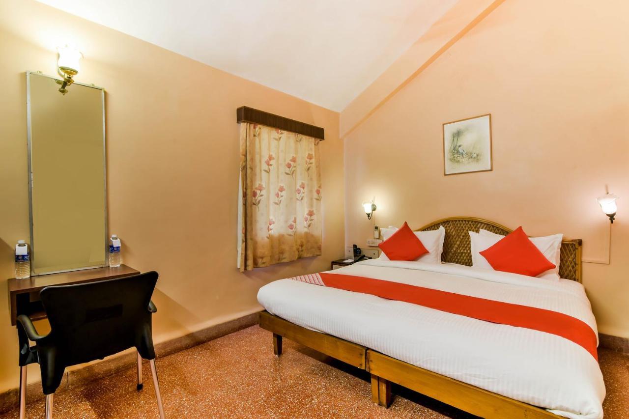Oyo 807 Hotel Gopika International Goa Exterior foto
